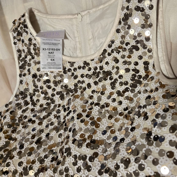 Elegant Girls Dress - Picture 4 of 4